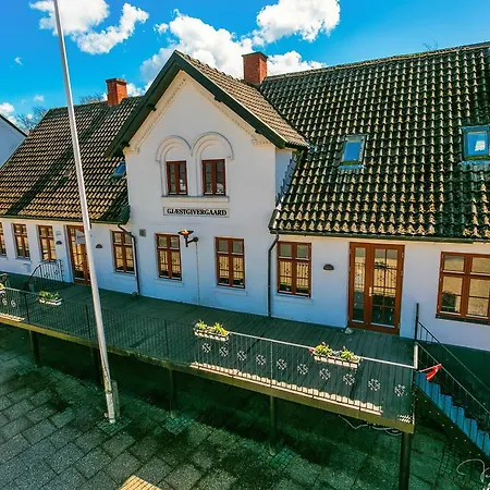 Tolne Gjæstgivergaard 2*
